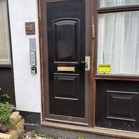 Studio Flat In The Heart Of Golders Green London Exterior foto