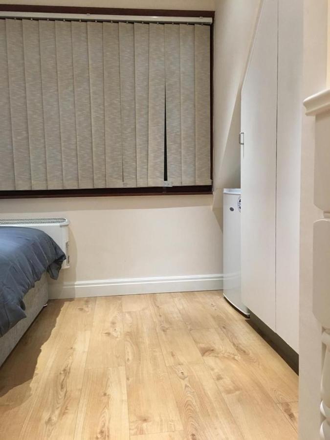 Studio Flat In The Heart Of Golders Green London Exterior foto