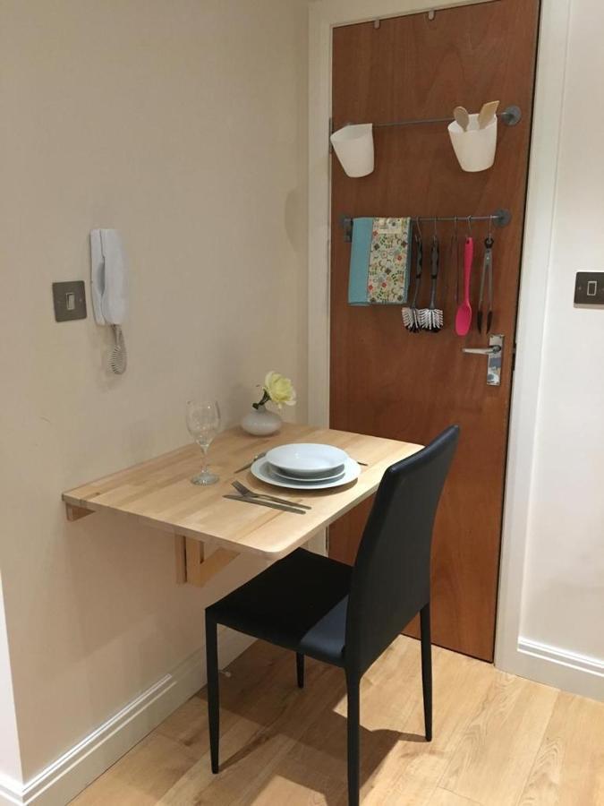 Studio Flat In The Heart Of Golders Green London Exterior foto